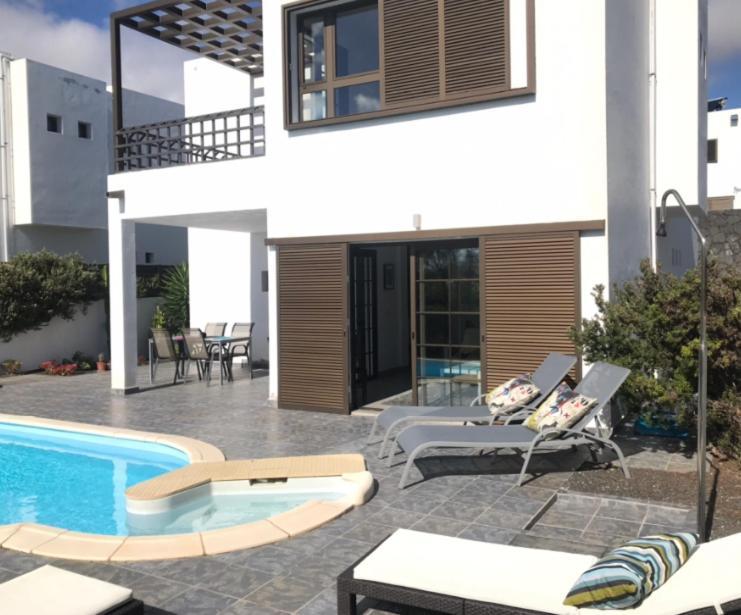 Modern Villa With Sea Views 코스타 테기세 외부 사진
